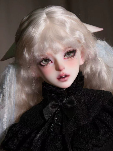 Liz Doll - Velvet