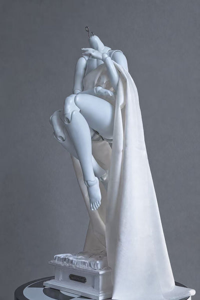 Black Ship Doll - Oil Painting Body ~ Pearl & Flesh Color Interest Check