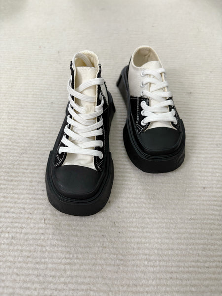 Blackkbbo - Square-Toe Canvas Shoes