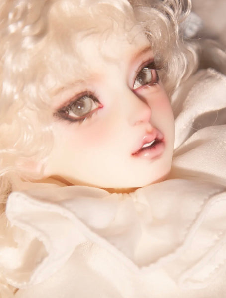 Liz Doll - Velvet