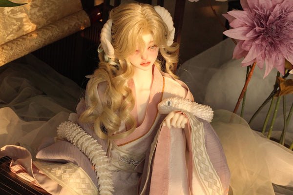 Wonderland Doll - Fluffy