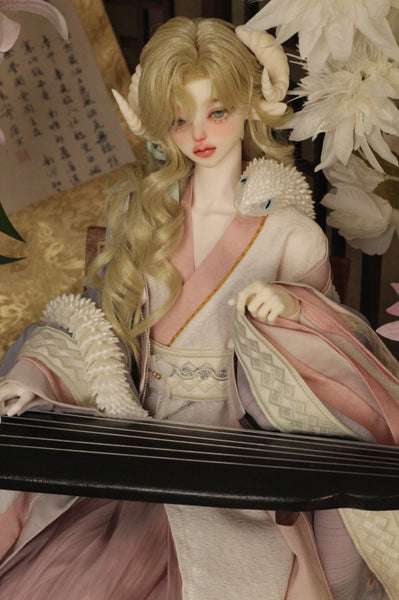 Wonderland Doll - Fluffy