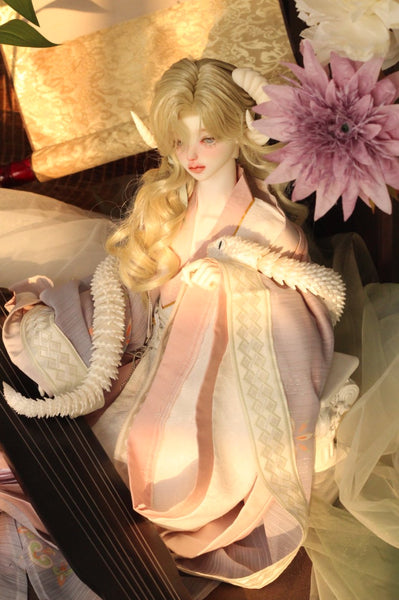 Wonderland Doll - Fluffy