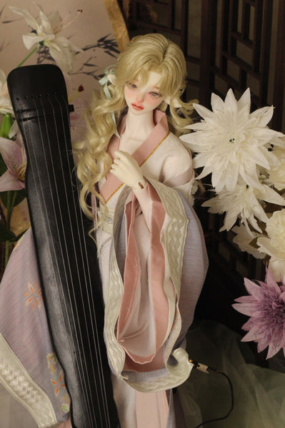 Wonderland Doll - Fluffy