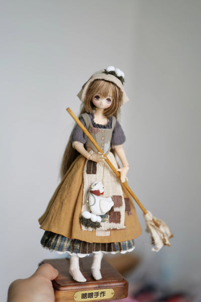 Xiaxia's Handmade - Manor Maid