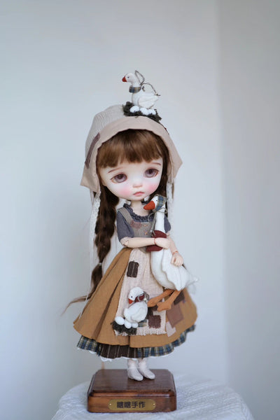 Xiaxia's Handmade - Manor Maid