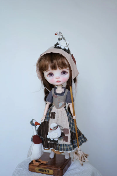 Xiaxia's Handmade - Manor Maid