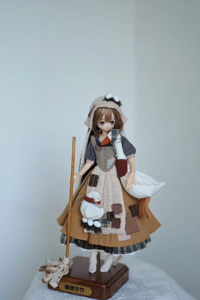 Xiaxia's Handmade - Manor Maid