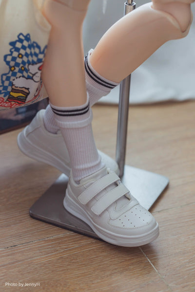 XY Studio - White Sneakers