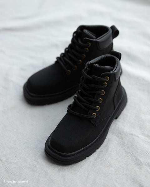 Blackkbbo - Martin Boots