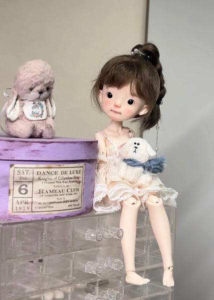 Mosquito Cat - Momo Wen & Nana Yi