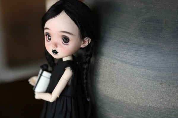 Dizzy Doll - Nia & Nimo