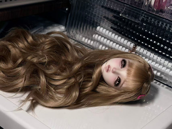 Hole Doll - Naine