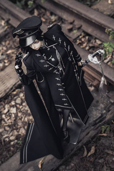 Witch's Envoy - Military Style ~ Peregrine