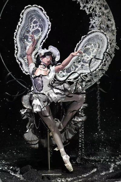 Black Ship Doll - Marguerite ~ Pearl & Flesh