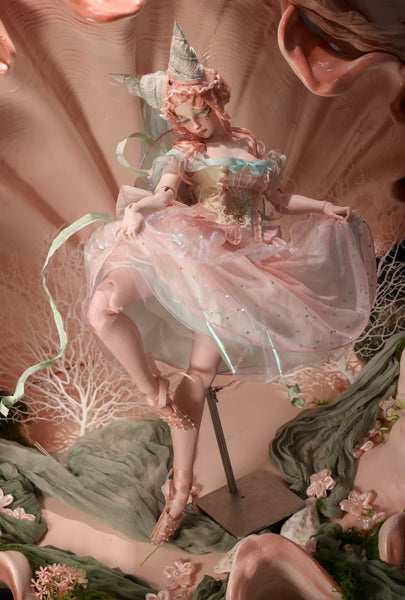 Black Ship Doll - Marguerite ~ Pearl & Flesh